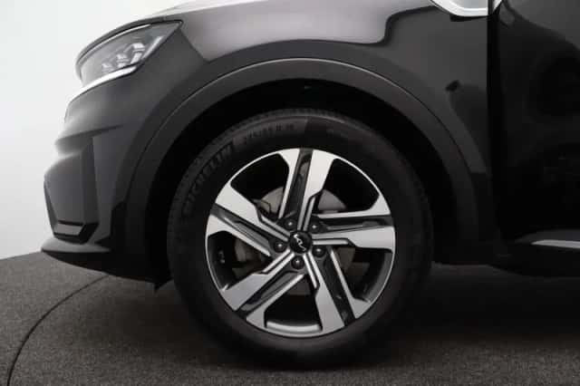 Kia Sorento (2023) thumbnail 15