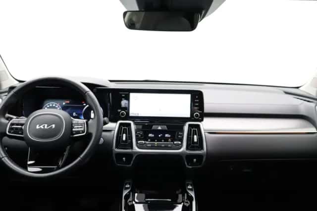 Kia Sorento (2023) thumbnail 33