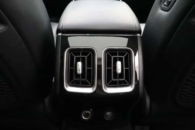 Kia Sorento (2023) thumbnail 34