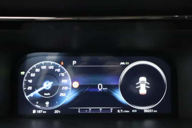 Kia Sorento (2023) thumbnail 8