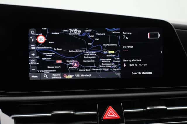 Kia Niro (2025) thumbnail 13