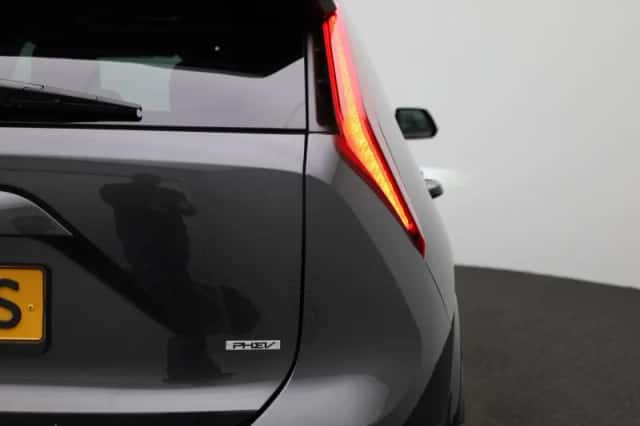 Kia Niro (2025) thumbnail 35
