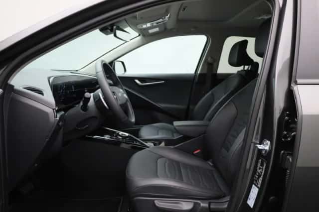 Kia Niro (2025) thumbnail 5
