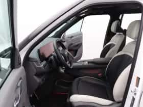 Kia EV9 thumbnail 4