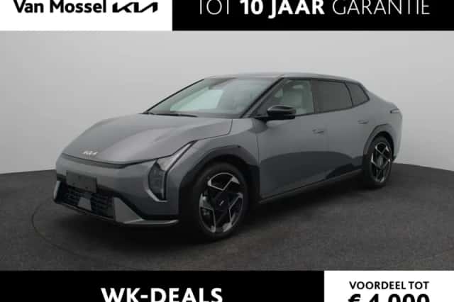 Kia EV4 (2026) thumbnail 1