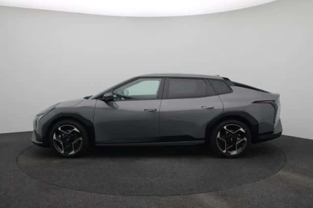 Kia EV4 (2026) thumbnail 5