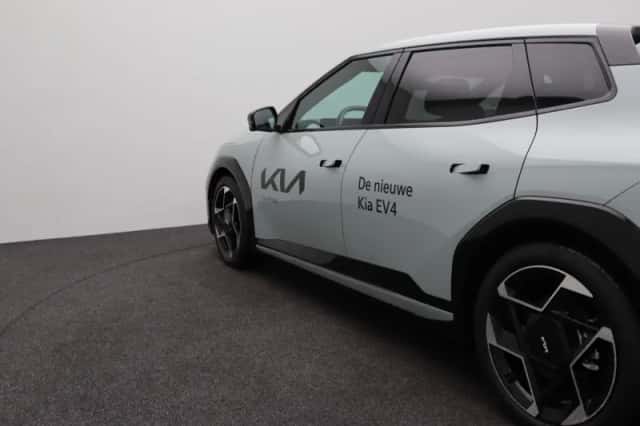 Kia EV4 (2025) thumbnail 26