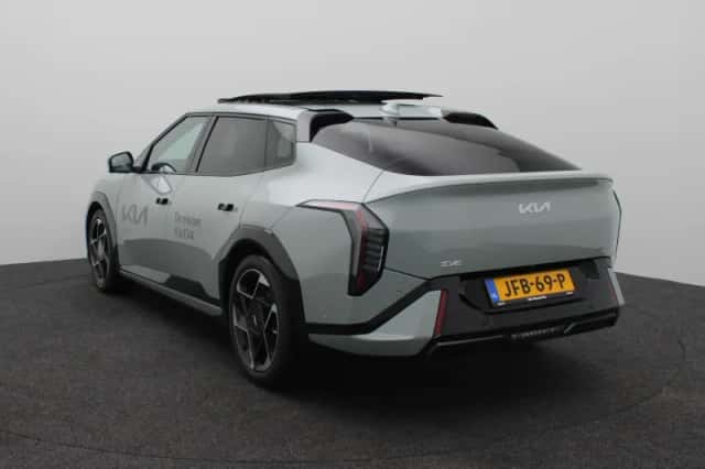 Kia EV4 (2025) thumbnail 4