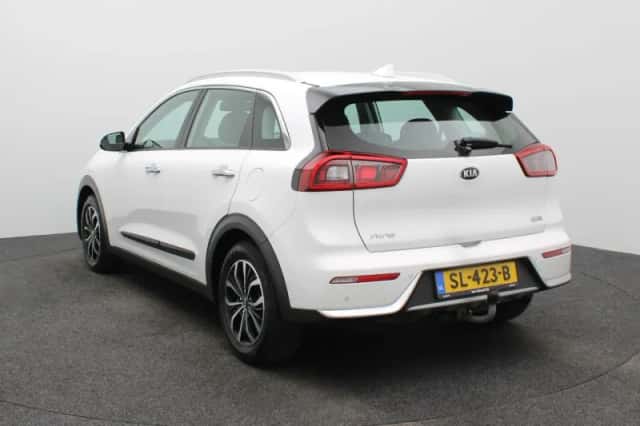 Kia Niro (2018) thumbnail 4