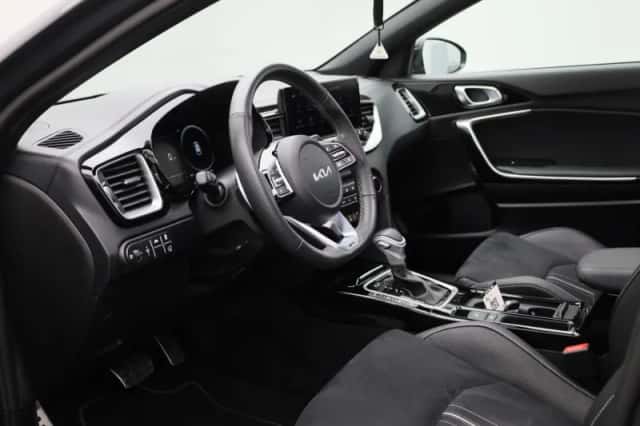 Kia Ceed Sportswagon (2025) thumbnail 4