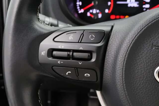 Kia Picanto (2019) thumbnail 17