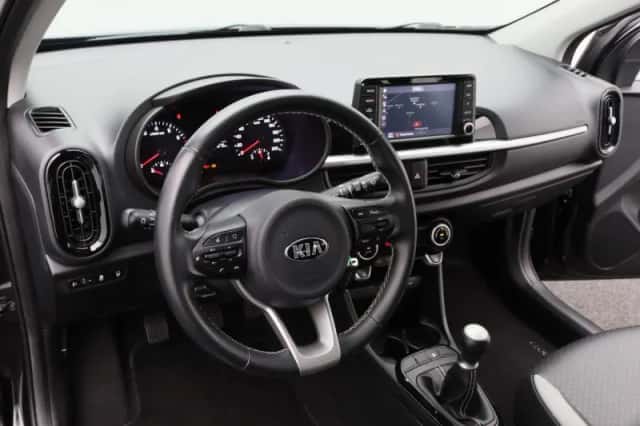Kia Picanto (2019) thumbnail 3