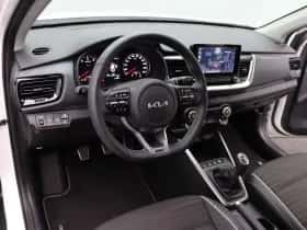 Kia Stonic thumbnail 5