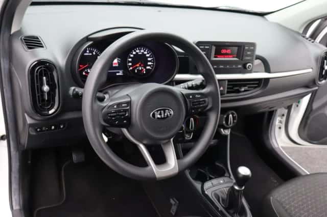 Kia Picanto (2021) thumbnail 3