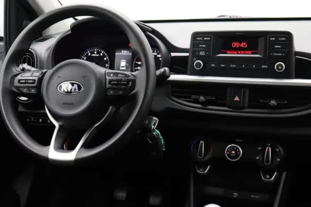 Kia Picanto (2021) thumbnail 5