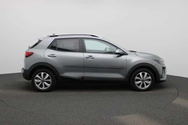 Kia Stonic (2025) thumbnail 6