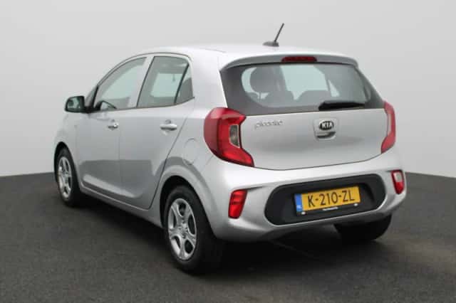 Kia Picanto (2021) thumbnail 2