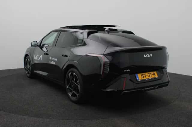 Kia EV4 (2025) thumbnail 2