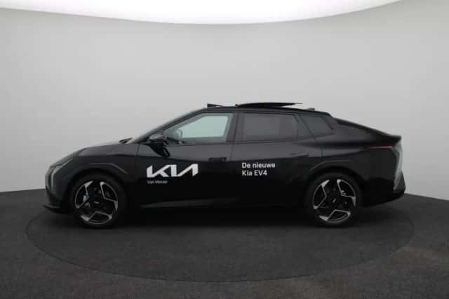 Kia EV4 (2025) thumbnail 4