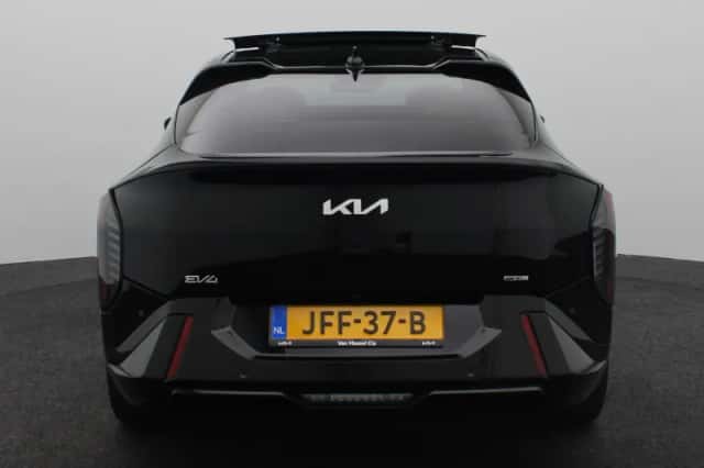 Kia EV4 (2025) thumbnail 5