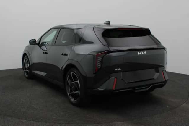 Kia EV4 (2026) thumbnail 2