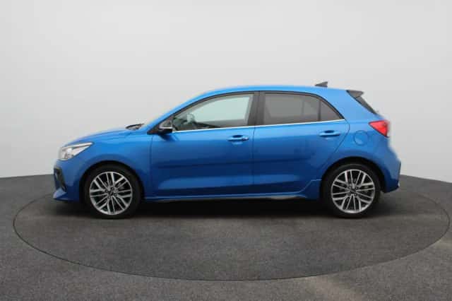 Kia Rio (2022) thumbnail 4