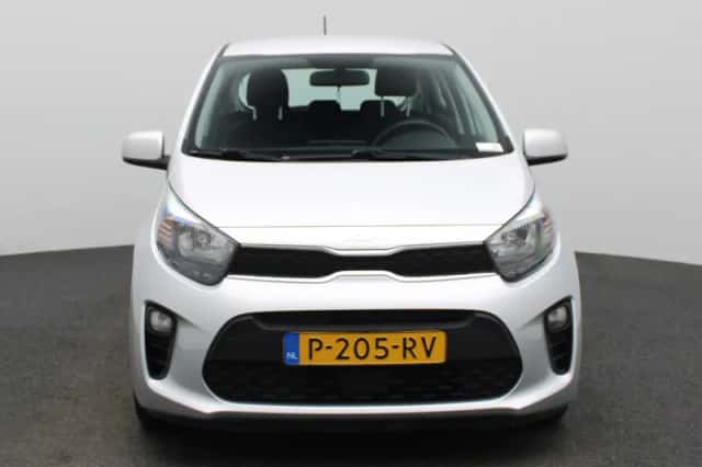 Kia Picanto (2022) thumbnail 3