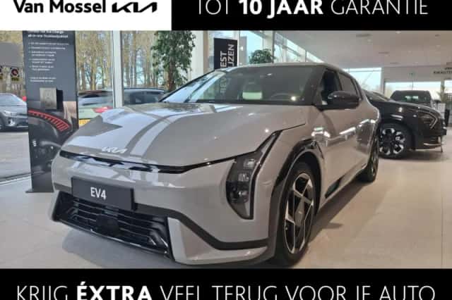 Kia EV4 (2026) thumbnail 1