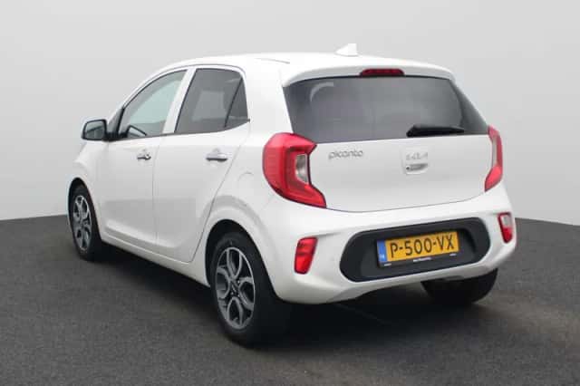 Kia Picanto (2022) thumbnail 2
