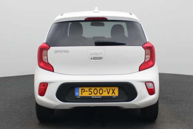 Kia Picanto (2022) thumbnail 5