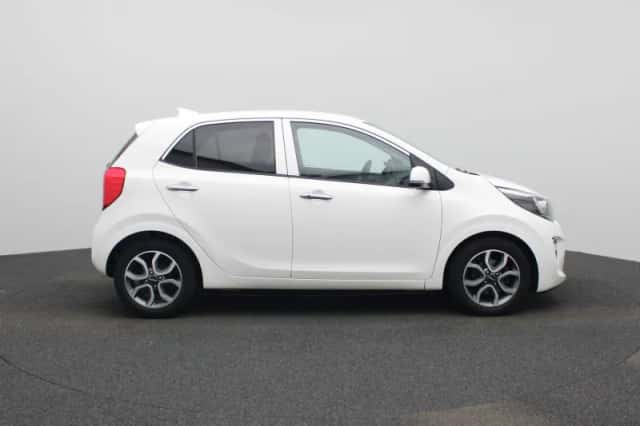 Kia Picanto (2022) thumbnail 6