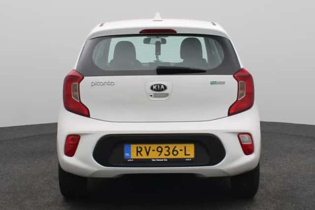 Kia Picanto (2018) thumbnail 5