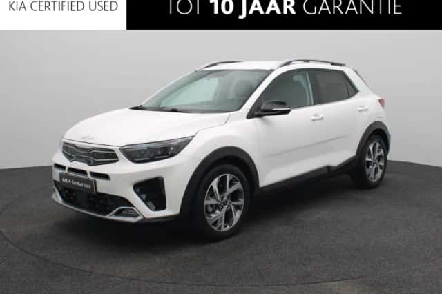 Kia Stonic (2023) thumbnail 1