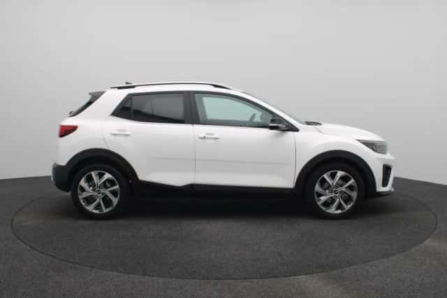 Kia Stonic (2023) thumbnail 6