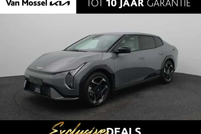 Kia EV4 (2026) thumbnail 1