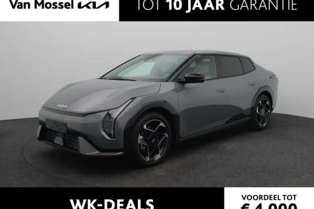 Kia EV4 (2026) thumbnail 1