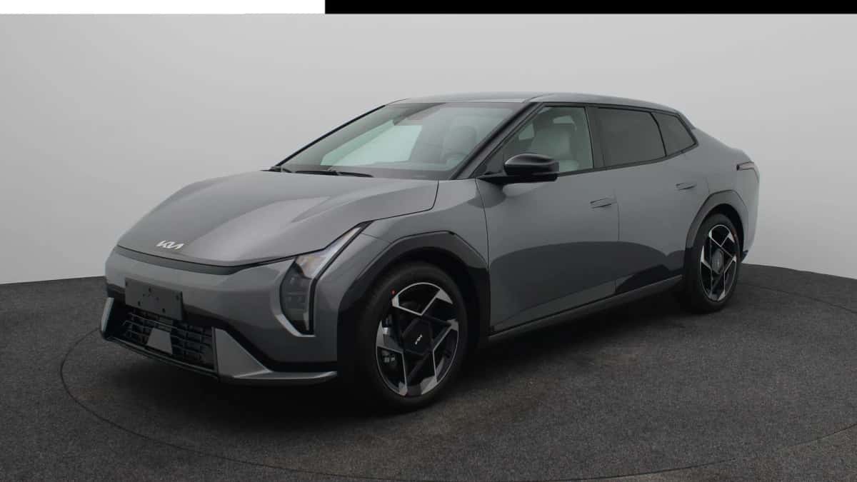 Kia EV4 — foto 1