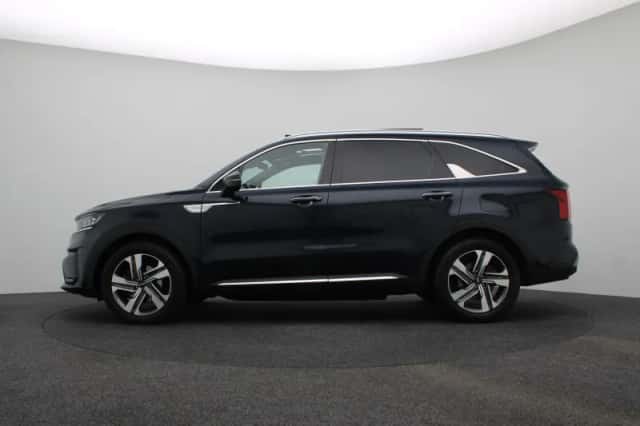 Kia Sorento (2024) thumbnail 4