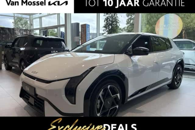 Kia EV4 (2026) thumbnail 1