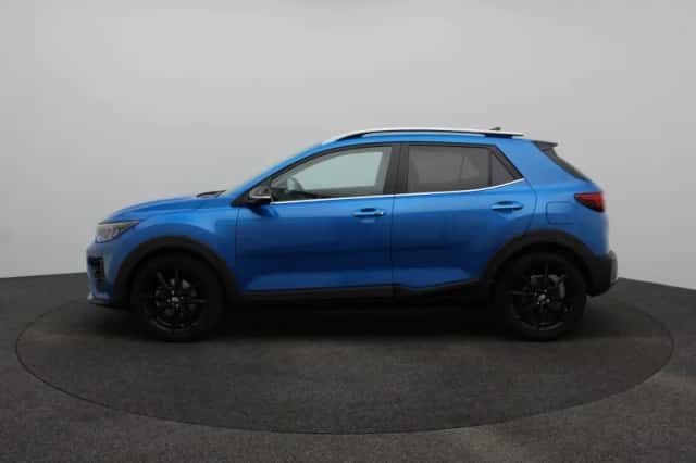 Kia Stonic (2023) thumbnail 4