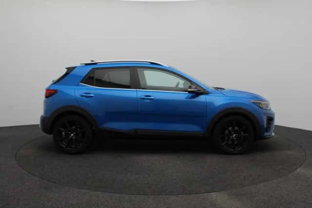 Kia Stonic (2023) thumbnail 6
