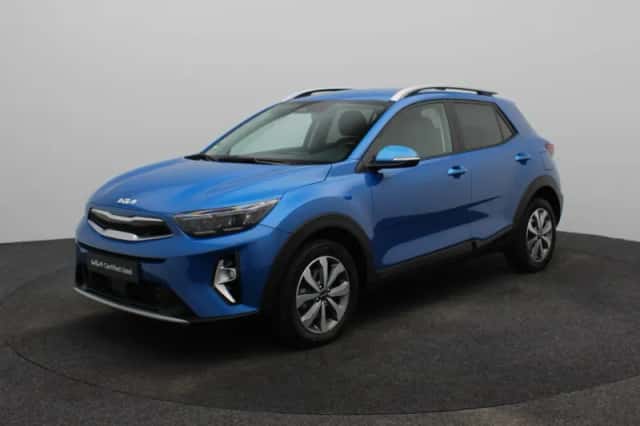 Kia Stonic (2024) thumbnail 1