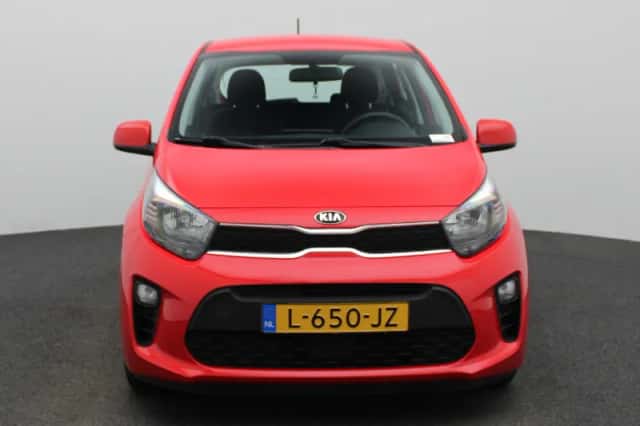 Kia Picanto (2021) thumbnail 3