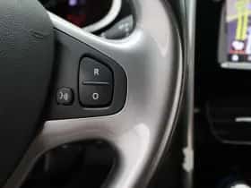 Renault Clio thumbnail 23