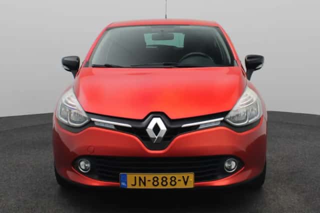 Renault Clio (2016) thumbnail 5