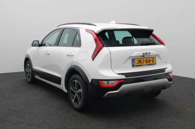 Kia Niro (2025) thumbnail 2