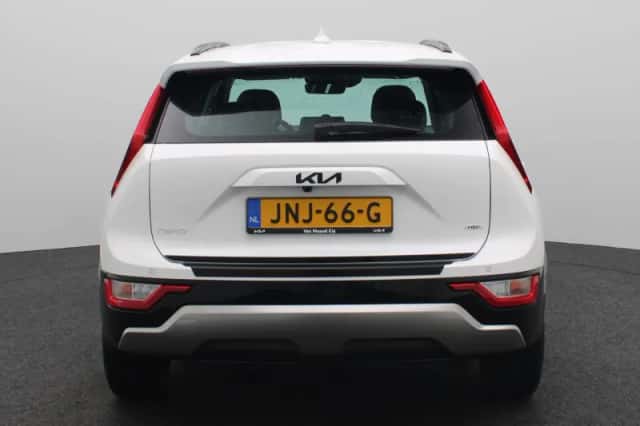 Kia Niro (2025) thumbnail 5