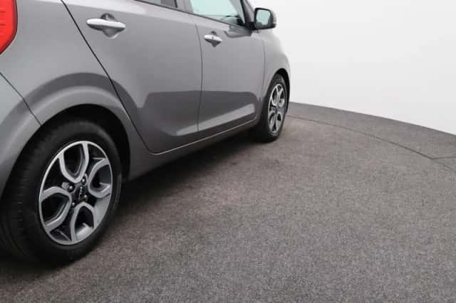 Kia Picanto (2022) thumbnail 4