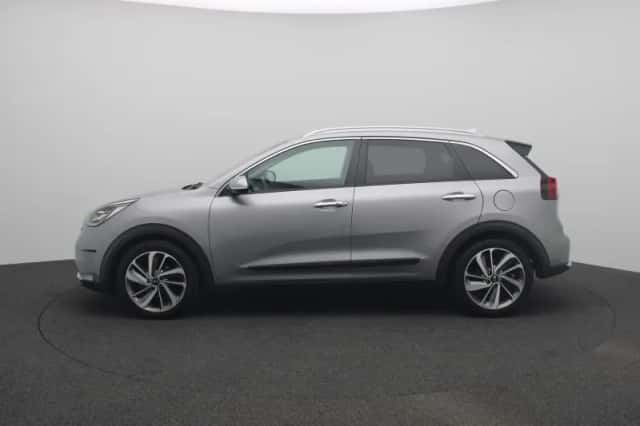 Kia Niro (2019) thumbnail 2