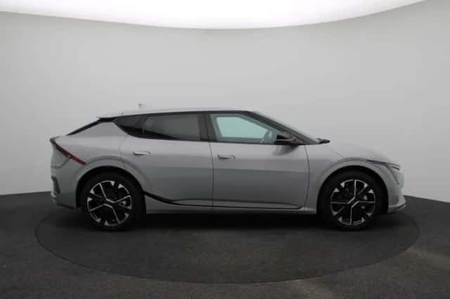 Kia EV6 (2025) thumbnail 6